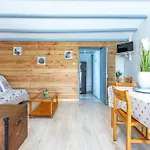 New - Jennifer Piscine Et Feriehus