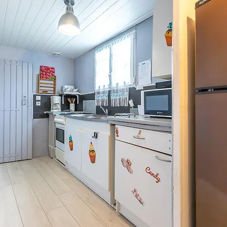 New - Jennifer Piscine Et Holiday home