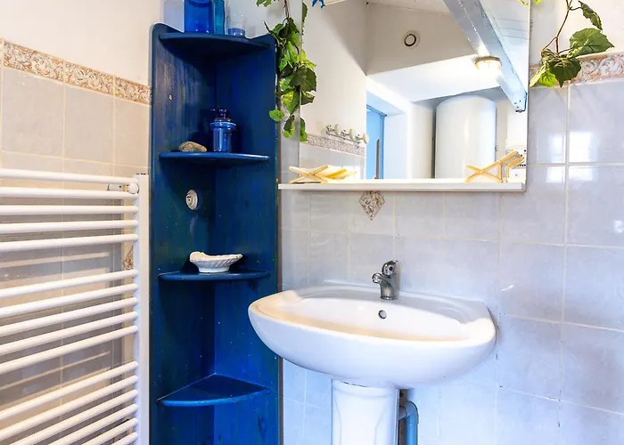 New - Jennifer Piscine Et