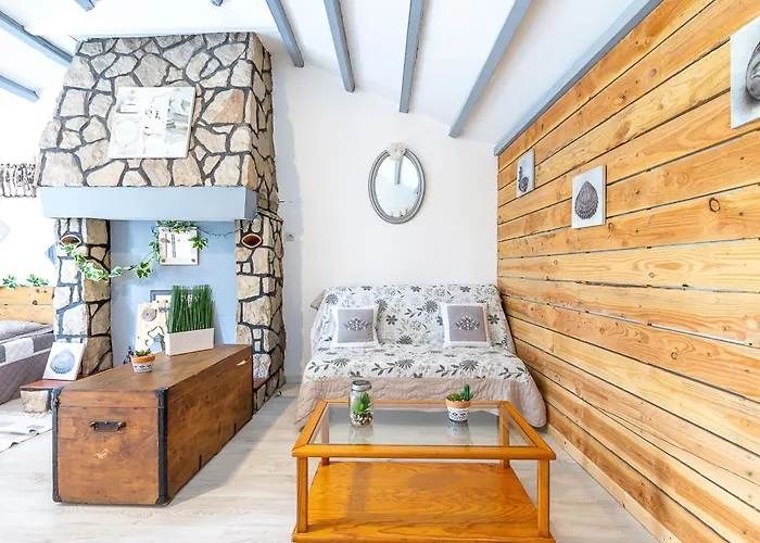 New - Jennifer Piscine Et