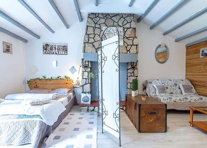 New - Jennifer Piscine Et *